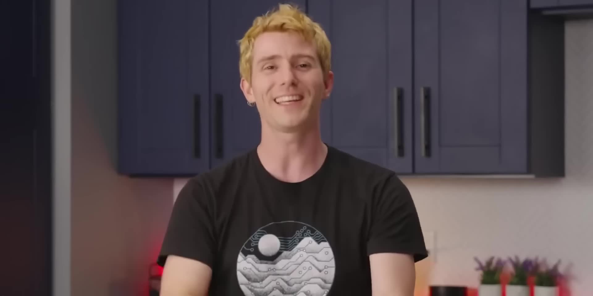 De Google Your Life Part 2, Ad Free, 1080p - linus tech tips video [ZGS8vIt0SEE]