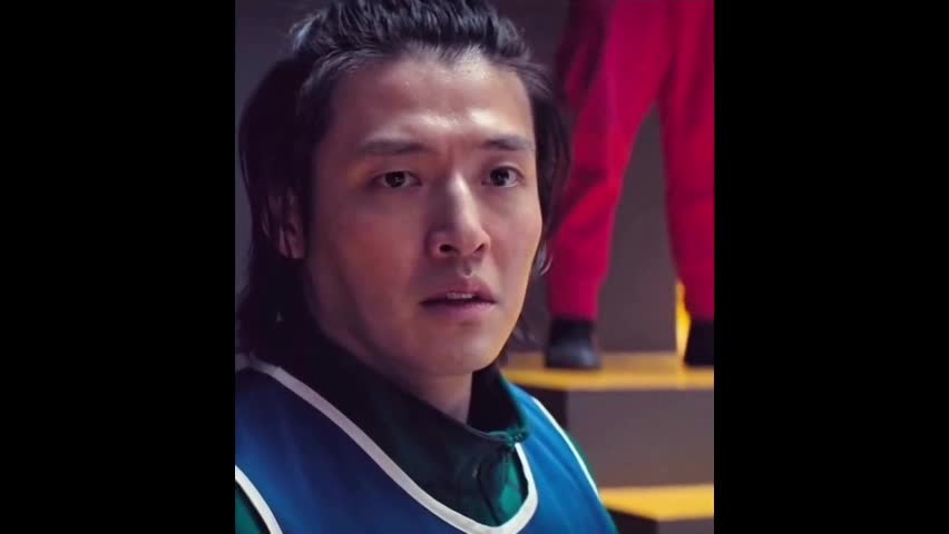 Gi-Hun Staring At Dae-ho
