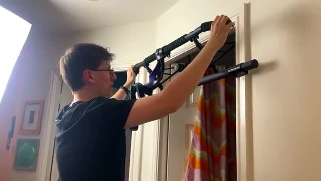 I Did ONLY Push Ups/Pull Ups for 30 Days & This Happened to my Body