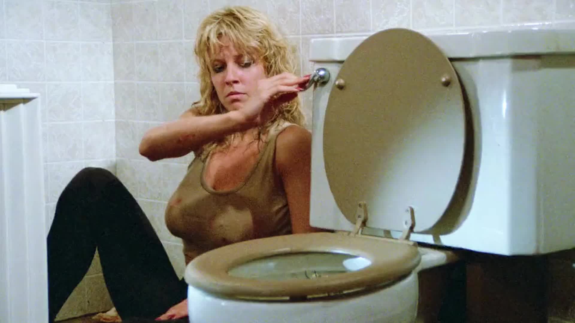 hate when im tryna take a shit and this happens