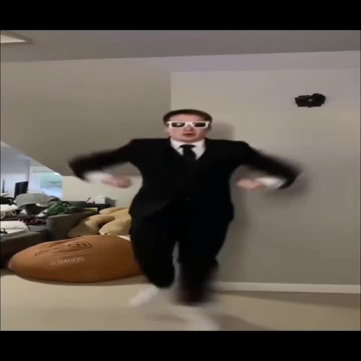 🎂要怎麼不經意的讓另一一半看到這篇文👀儀式感滿滿🈵🔜蛋糕小熊蠟燭旋轉褸盒🕯️嘿~閉上眼睛～許個願吧✨希望你的願望會實現（偷偷按下機關）有我