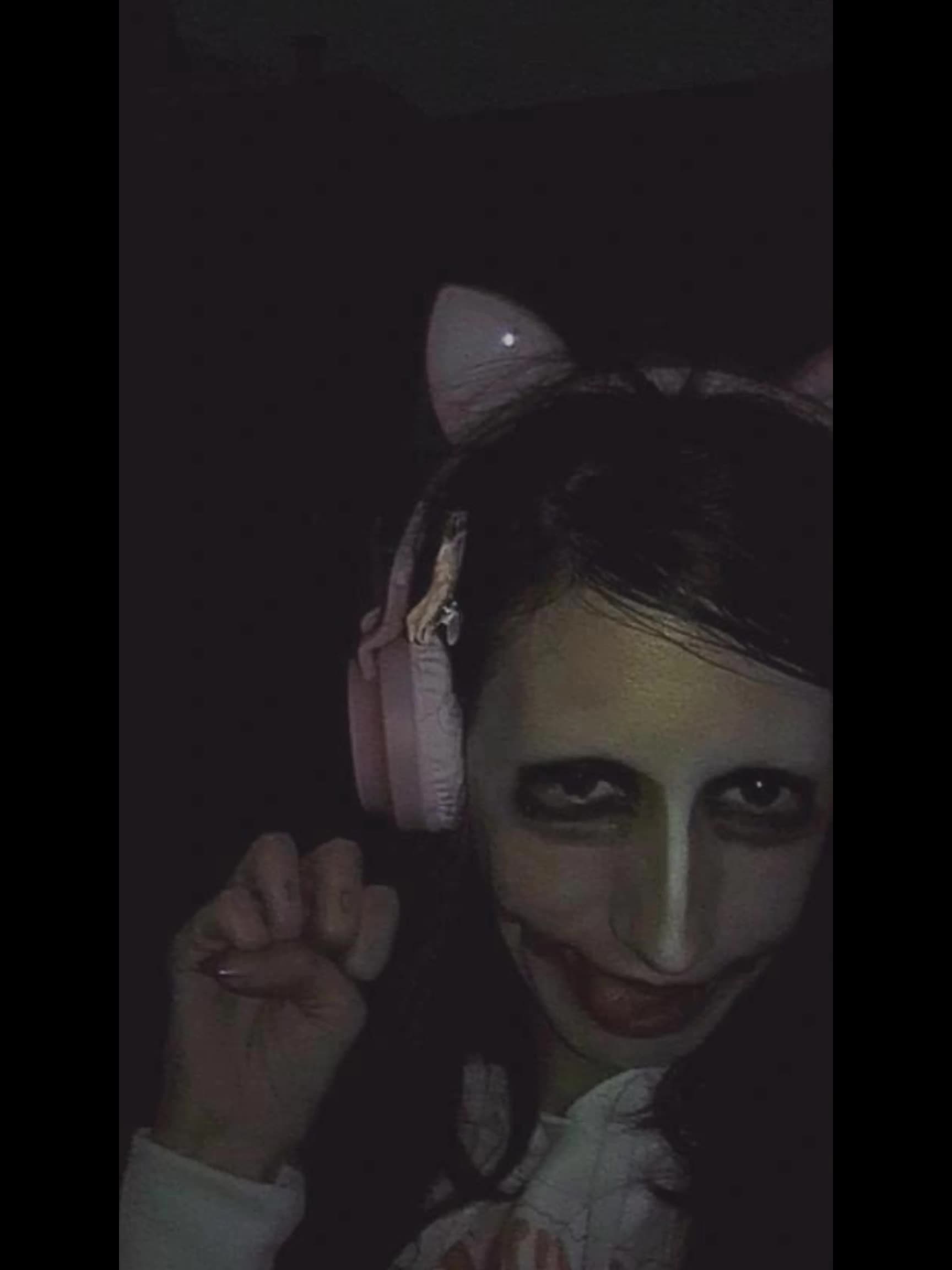 Jeff the Gyaru slideshow