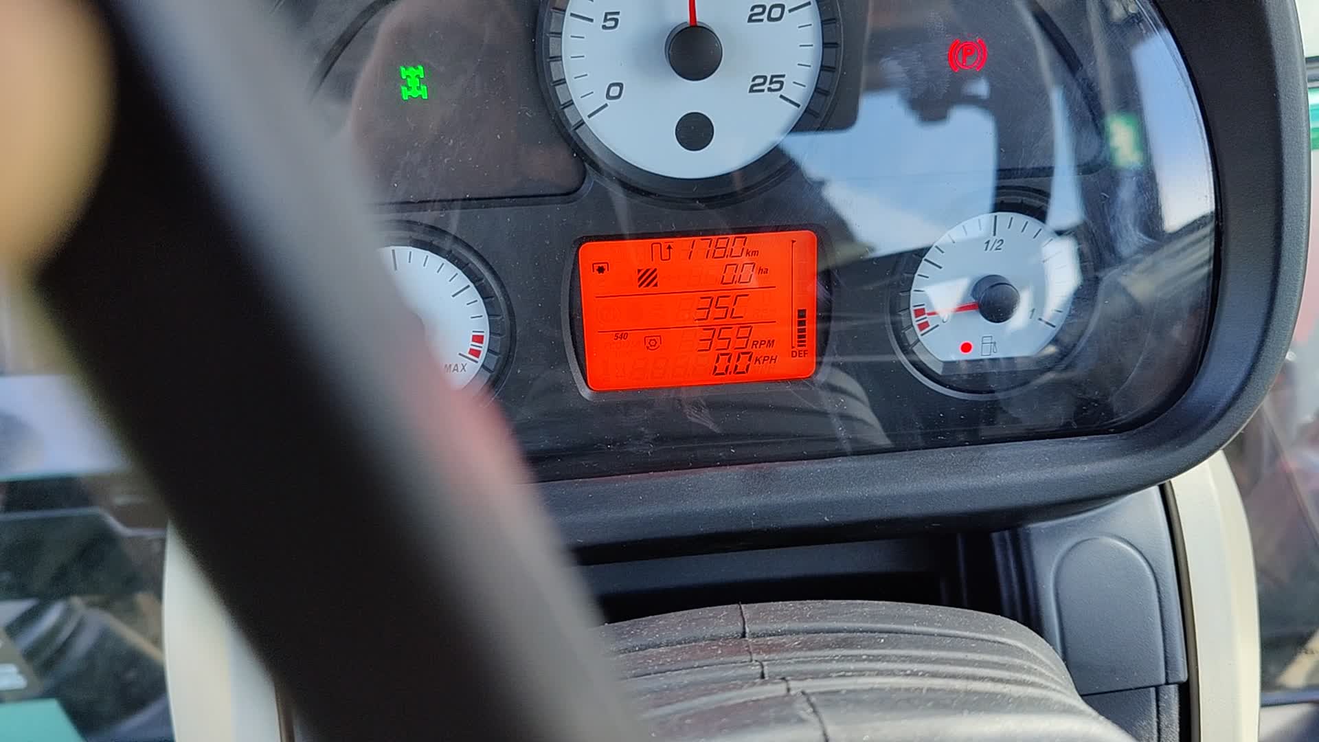 MF4708M SMS Geraeusch Getriebe Video01 Gearbox Noise MF 4700