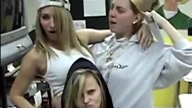 School Right Before Smartphones Became Popular