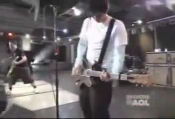 blink-182 - Violence (Live AOL Sessions)