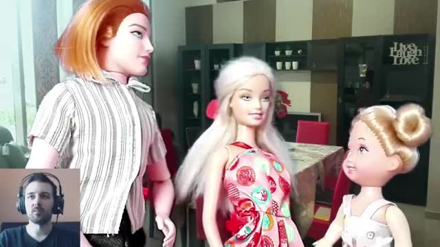 Reactionez: Barbie si ziua copiilor