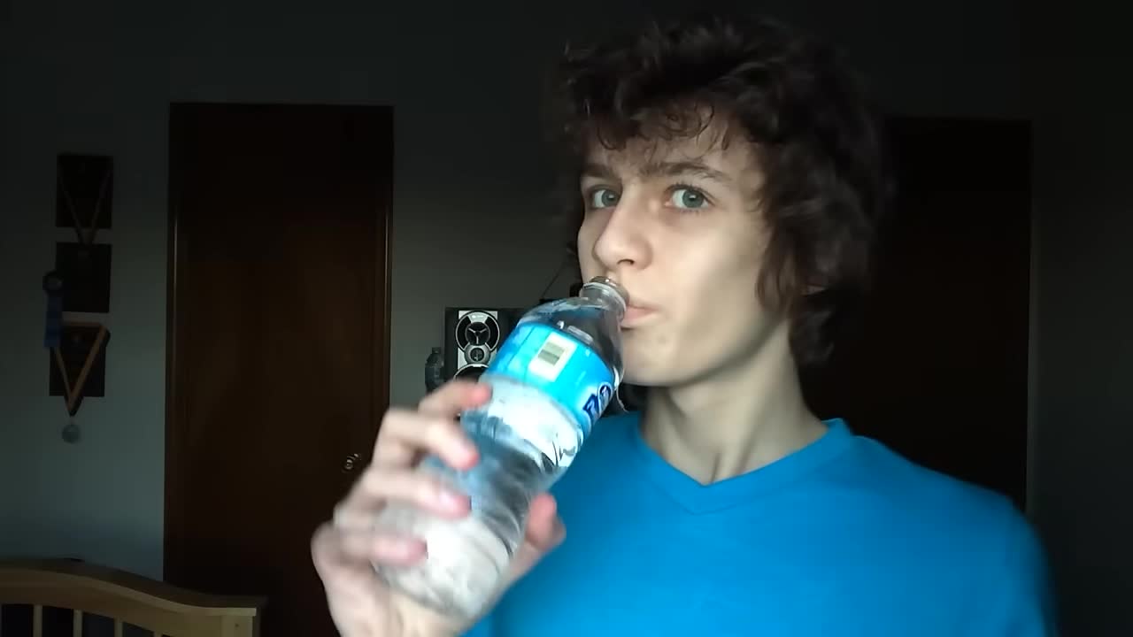 1 Second Water Drink!