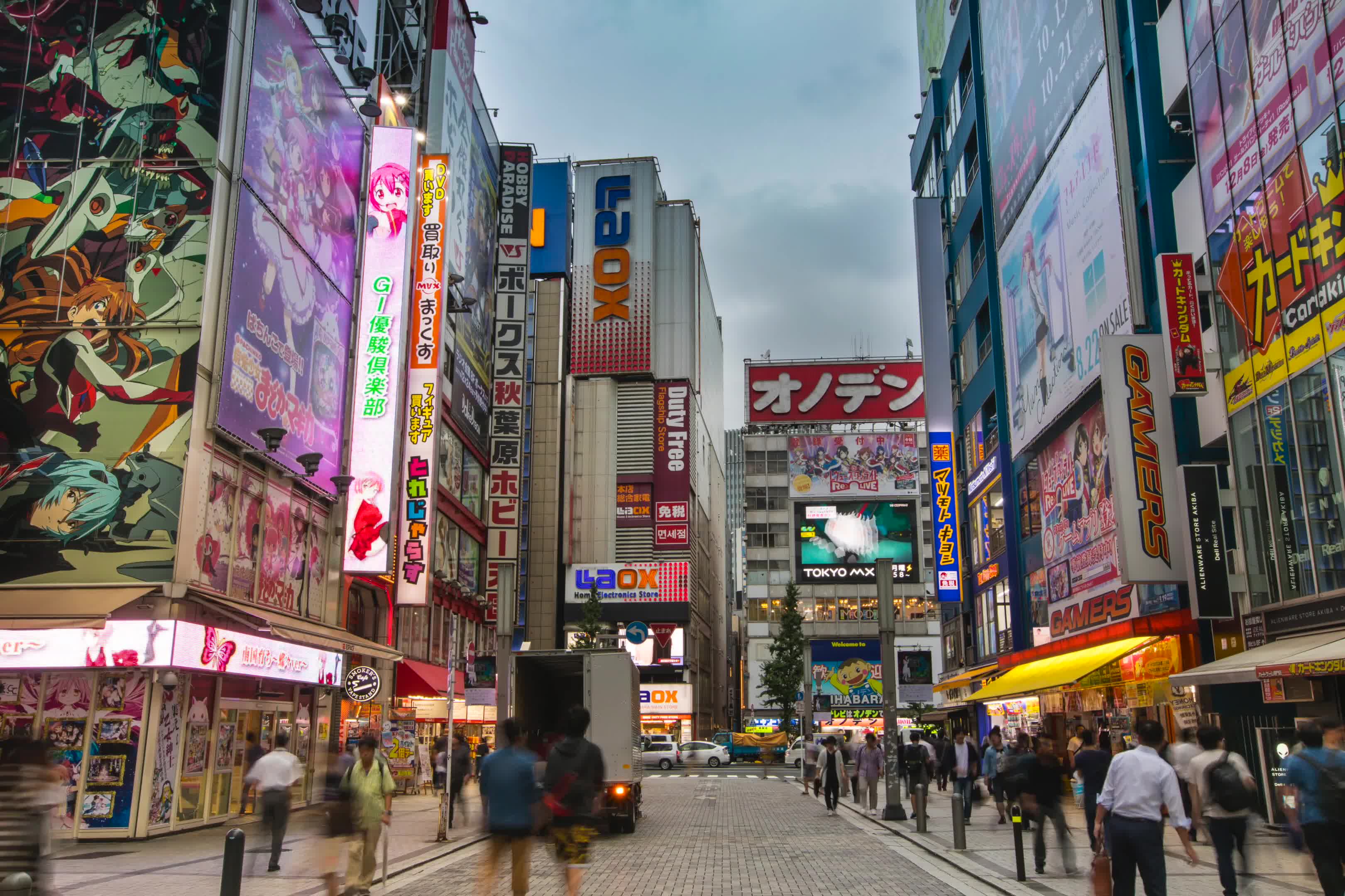 City Tokio ..japon   verrsell kibickid 13384436_3240_2160_24fps