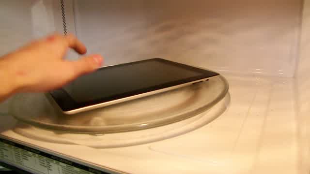 iPad in microwave 'DO NOT TRY AT HOME' iPad in microwave 'DO NOT TRY AT HOME'