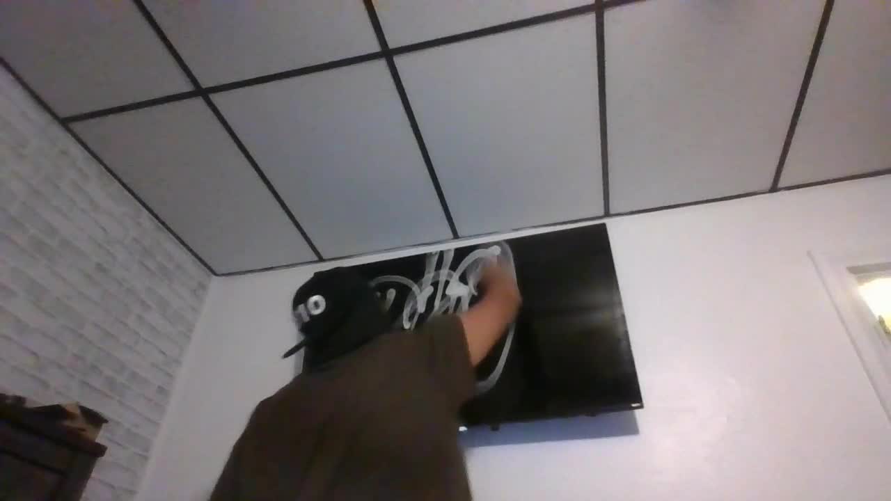 A-Town Ripstyla tag while cleaning the tv!