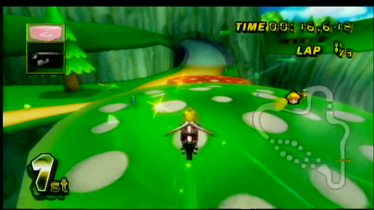 Mario Kart Wii Online Races #1 DON'T FALL OFF