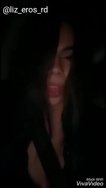 Lizbeth Rodriguez de Badabun, se burla de DrossRotzank. Lizbeth Rodriguez de Badabun, se burla de DrossRotzank.