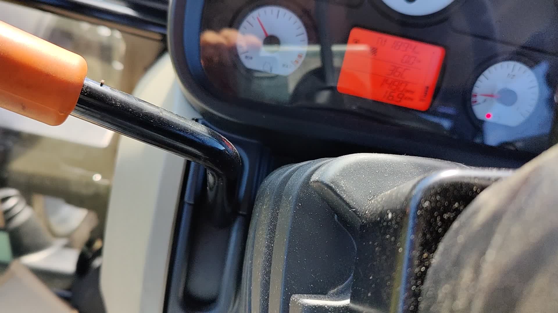 MF4708M SMS Geraeusch Getriebe Video02 Gearbox Noise MF 4700