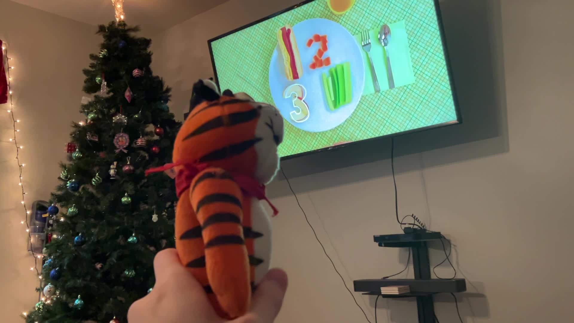 Mario and Tony watch Yo Gabba Gabba!