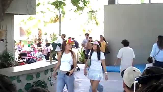 Personas en la Casa Guacamaya, Gran Acuario Mazatlán, 28 de marzo de 2026 Personas en la Casa Guacamaya, Gran Acuario Mazatlán, 28 de marzo de 2026