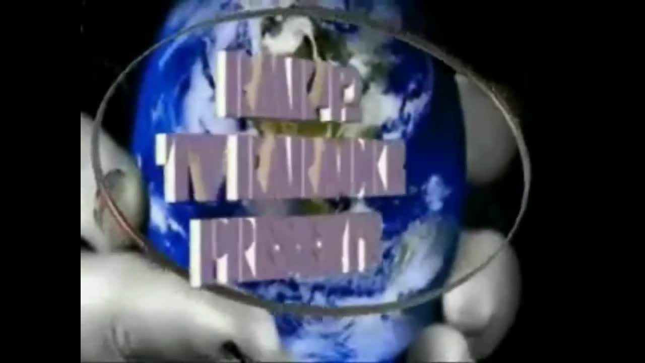 katie cassidy and tracy spiridakos   lesbian scenes  pub aphrody  2022 rmk42tvkaraoke