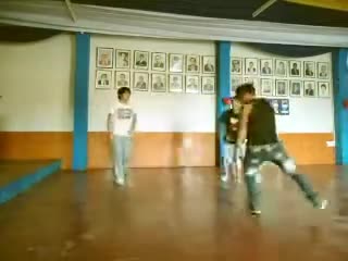 Pendejos Bailando