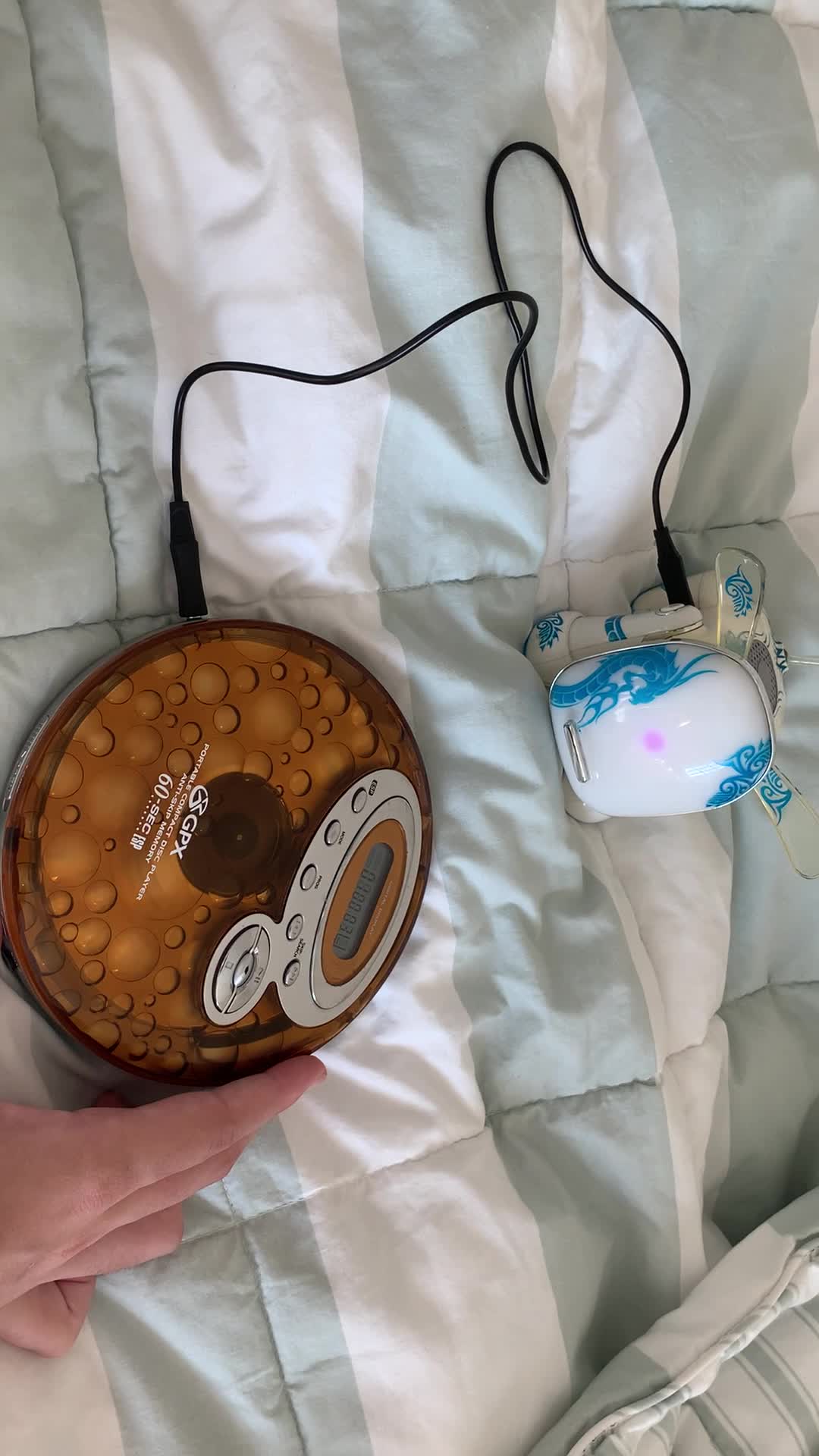 I got my CD Walkman thing wokring!