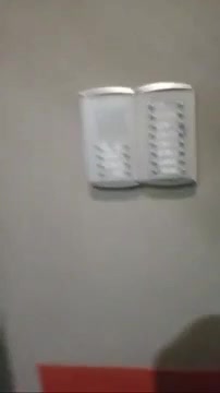 El Guerrero de Dios va al departamento de Dross por primera vez.