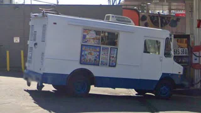 Marnie Green (TJHS) kidnaps David Limas XD and points a gun at him Marnie Green (TJHS) kidnaps David Limas XD and points a gun at him