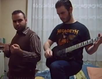 Sülo plajda salınsana