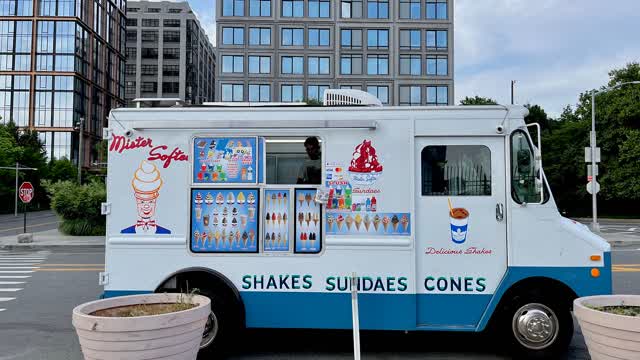 MS. NICOLE MOTHERFUCKING KILLS SAMUEL ATHERTON WITH HER SWORD