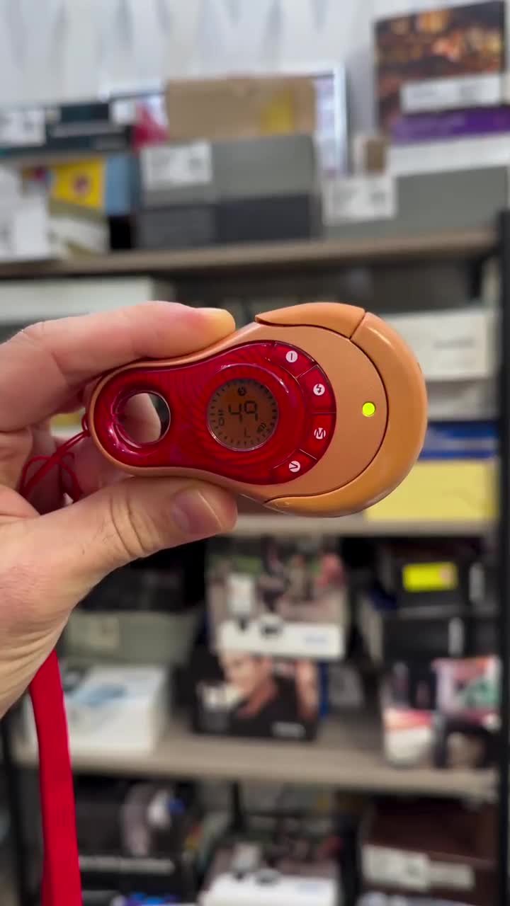 *snap* *snap*
