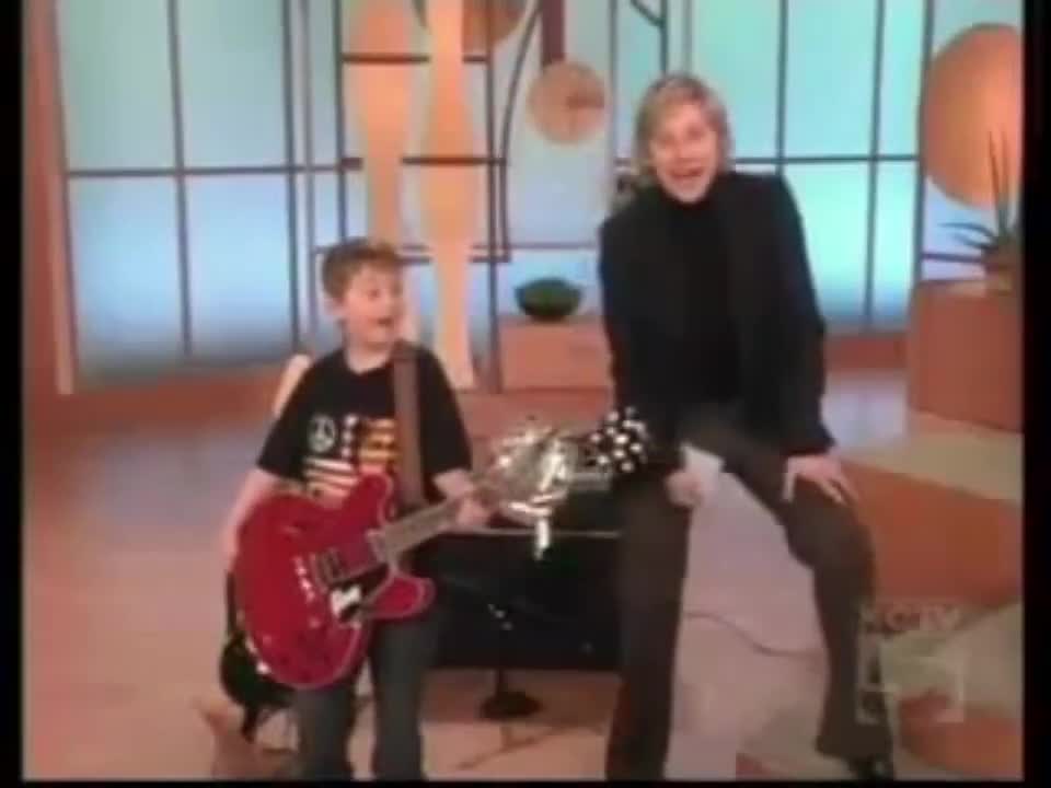 Amazing 6 Year Old Guitarist(720P_HD)