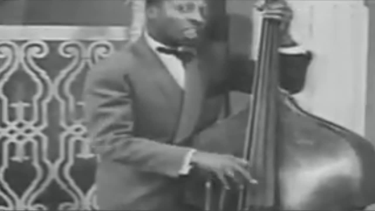 Cab Calloway’s Double Bassist goes crazy!