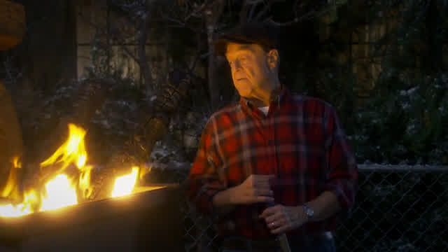 the conners season 4 episode 08 yard-sale-phone-fail-and-a-college-betrayal_480