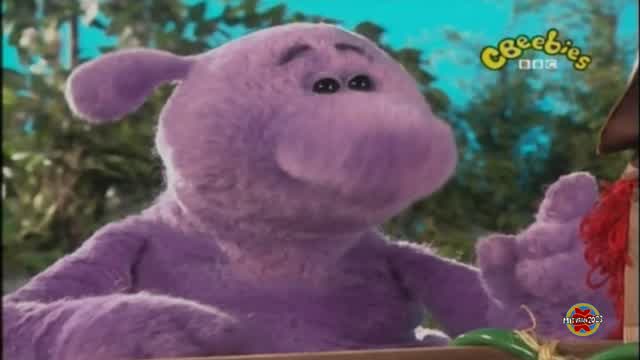 Grande y Pequeño - La Danza de la Lluvia (Español Latino)