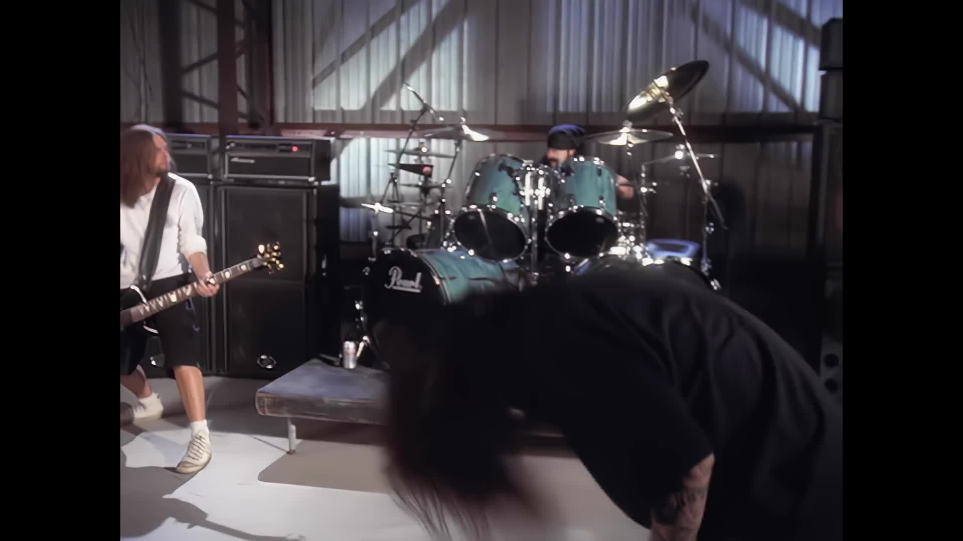 Pantera - Revolution Is My Name (OFFICIAL VIDEO) Pantera - Revolution Is My Name (OFFICIAL VIDEO)