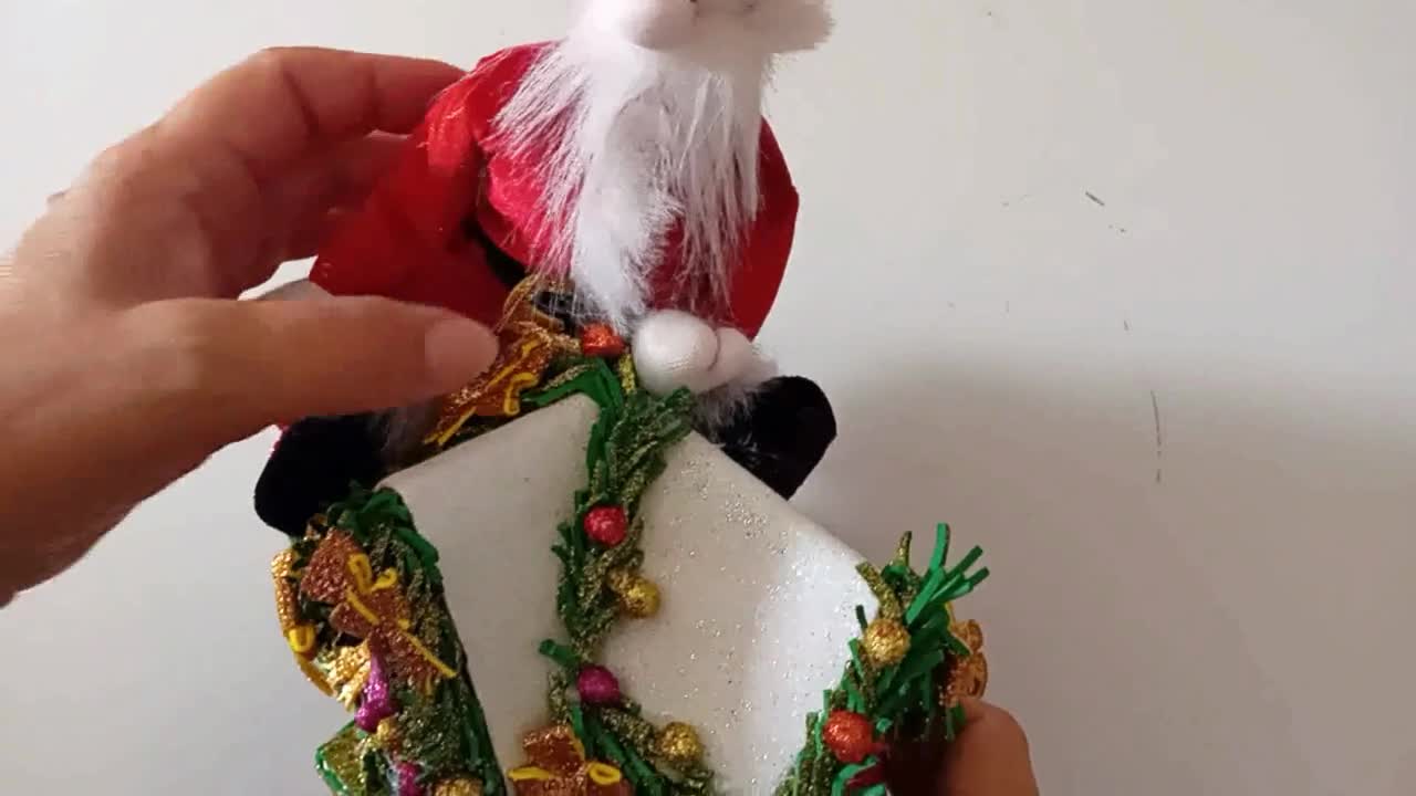 CASA  de NAVIDAD de Ensueño Decoración Mágica con Papá Noel en el Tejado
