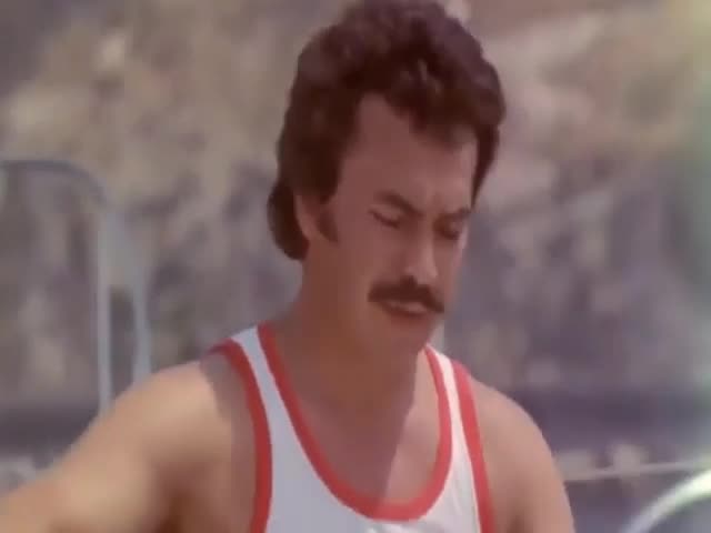 SEN EN GÜZEL SÖZDENDE GÜZELSİN