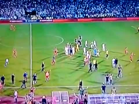 Polsat Sport Extra - mecz Serbia vs Albania (2014) (fragment) Polsat Sport Extra - mecz Serbia vs Albania (2014) (fragment)
