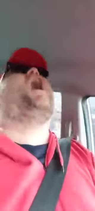 ETHAN RALPH： Sorry, Gator! MY ARRIVAL IS IMMINENT! [burLR_23S2E]