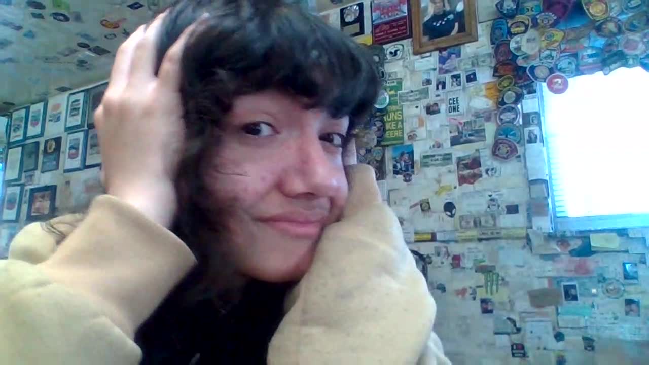 MY GLASSES MAKE ME LOOK SO CHOPPED MY GLASSES MAKE ME LOOK SO CHOPPED