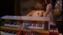 Foreigner-Waiting for a Girl Like You