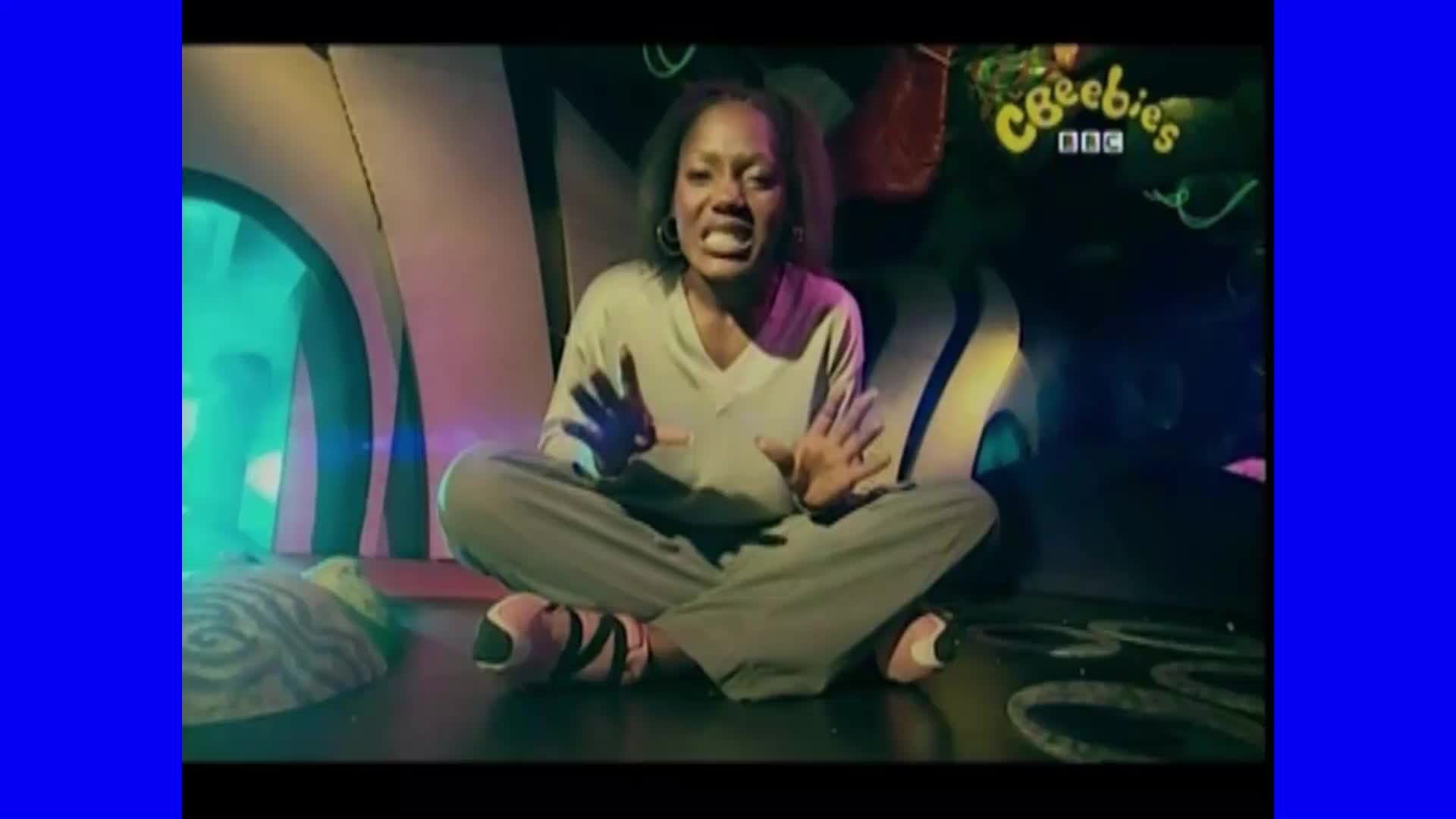 Boogie Beebies | Caminata Espacial / Episodio Completo (Español Latino)