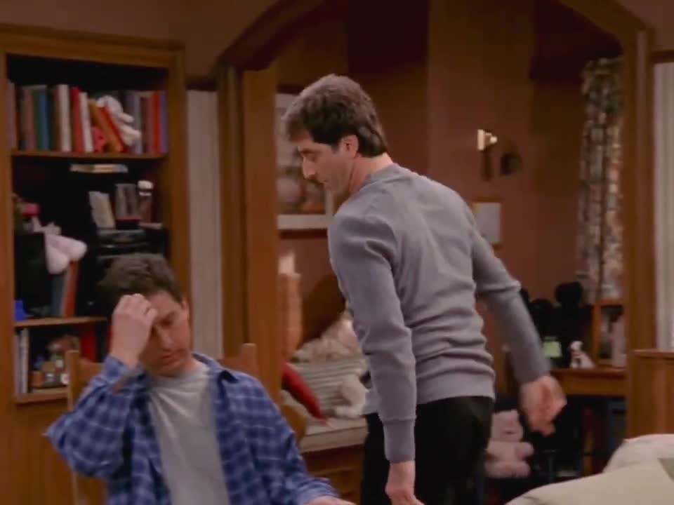 Everybody Loves Raymond S04E22 Bad Moon Rising